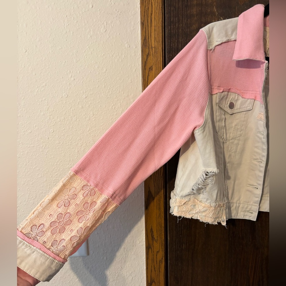 POL Pink and Cream Jean Jacket - Picture 5 of 8
